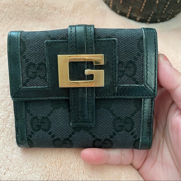 Gucci Short Wallet - Picture 2 of 11